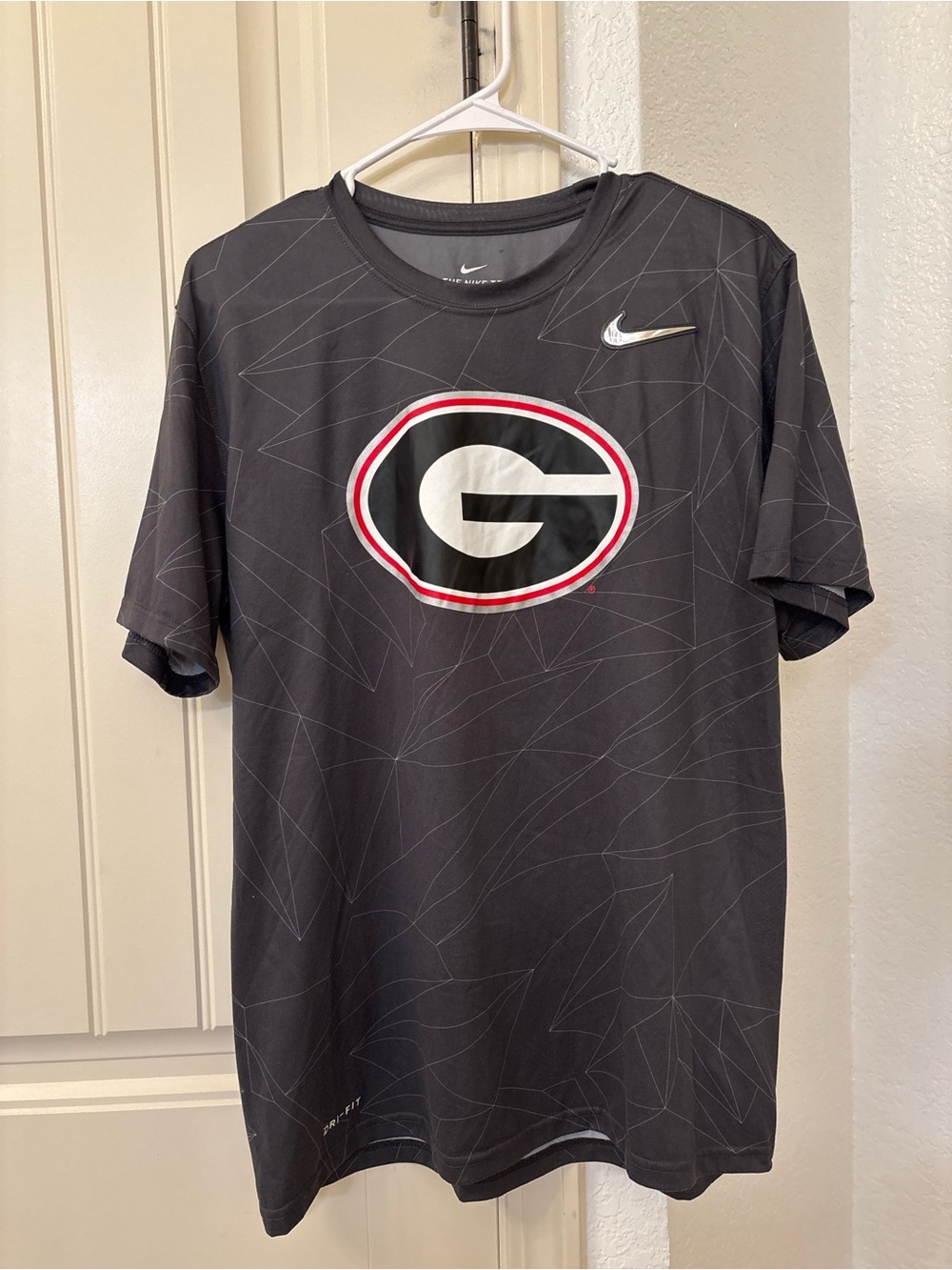 Nike Dri-FIT Georgia Bulldogs Athletic Cut Tee Large UGA Black